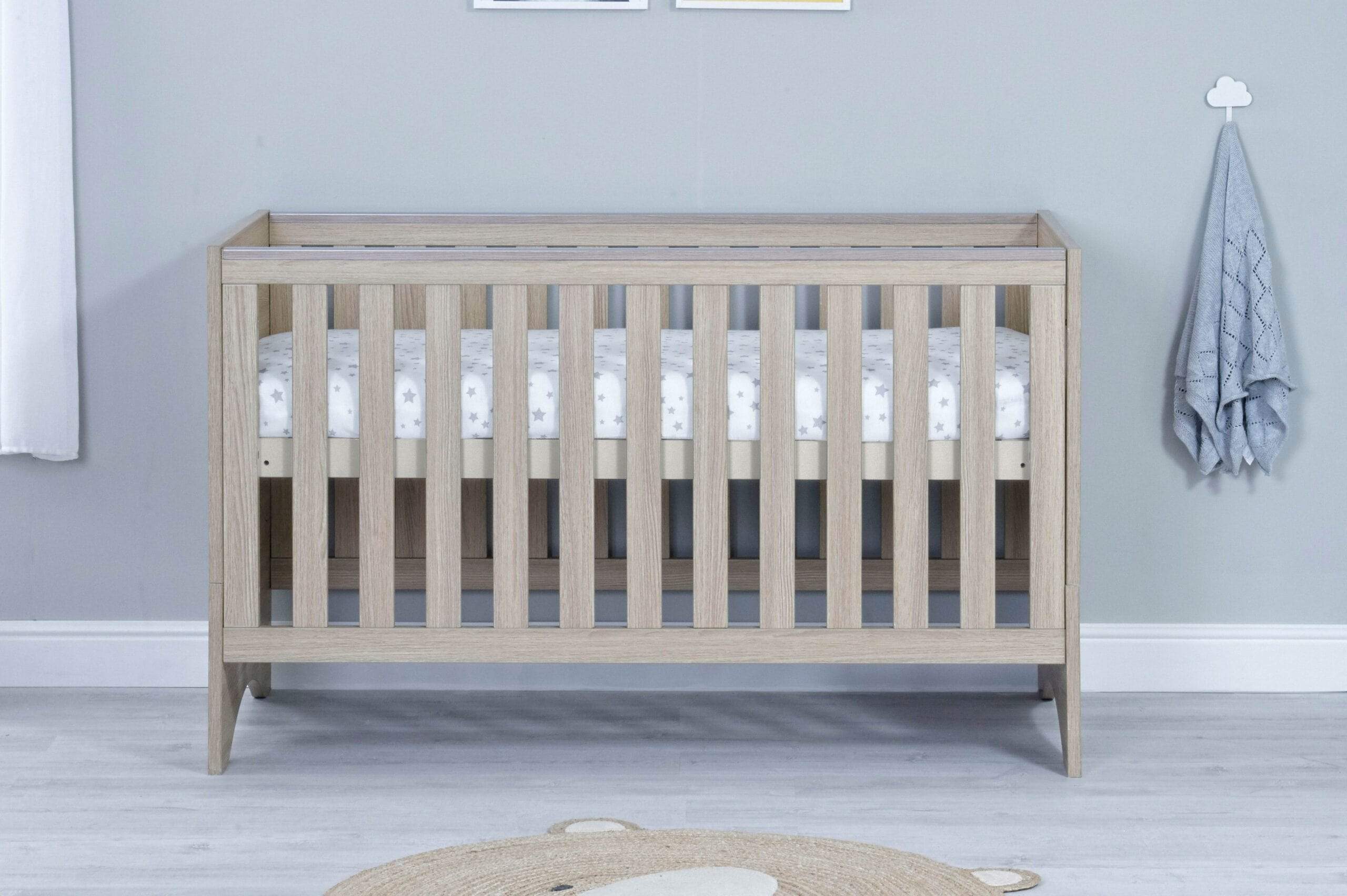 Babymore Veni 2 Piece Furniture Set - Oak - Image 4