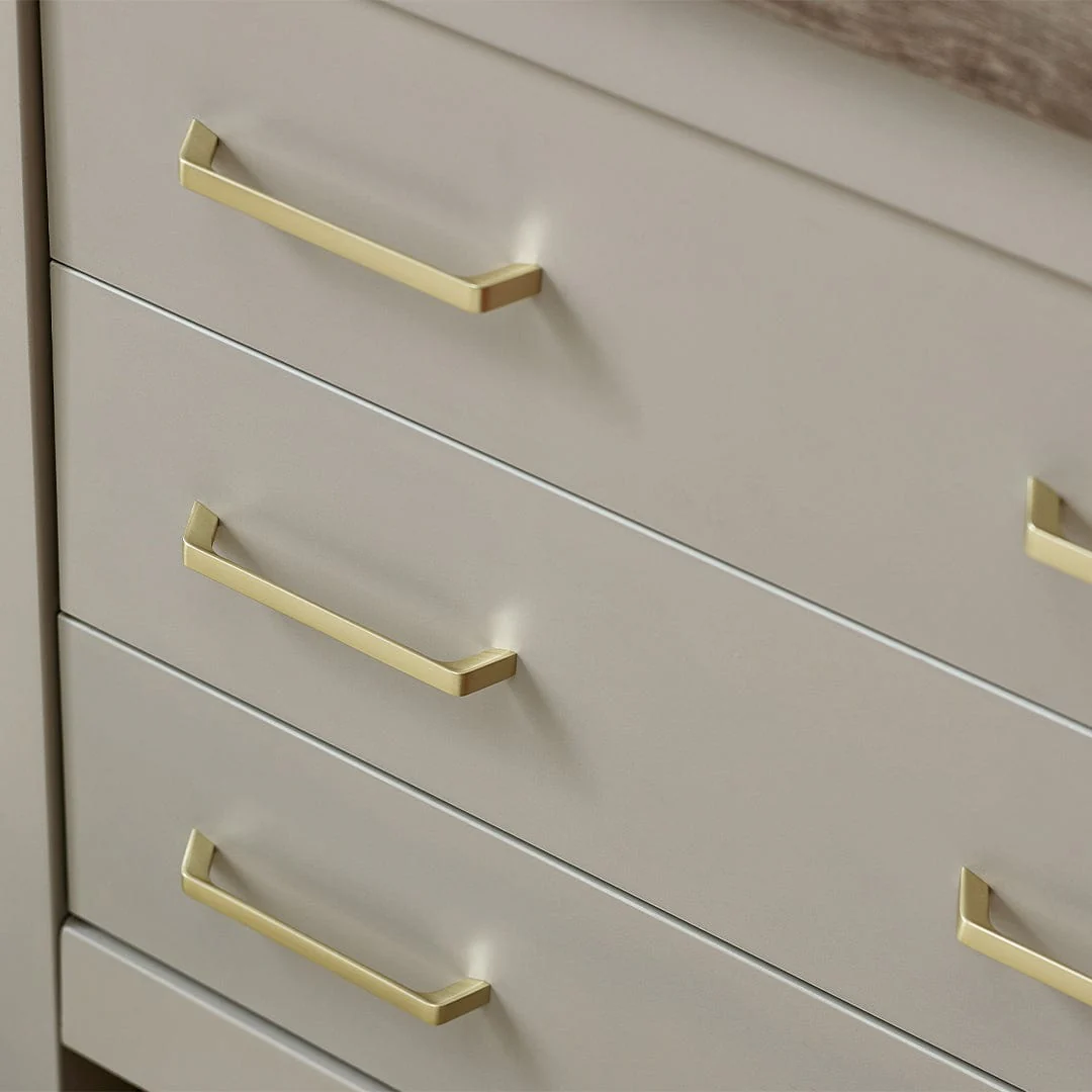BabyStyle Bordeaux Dresser - Oatmeal - Image 4