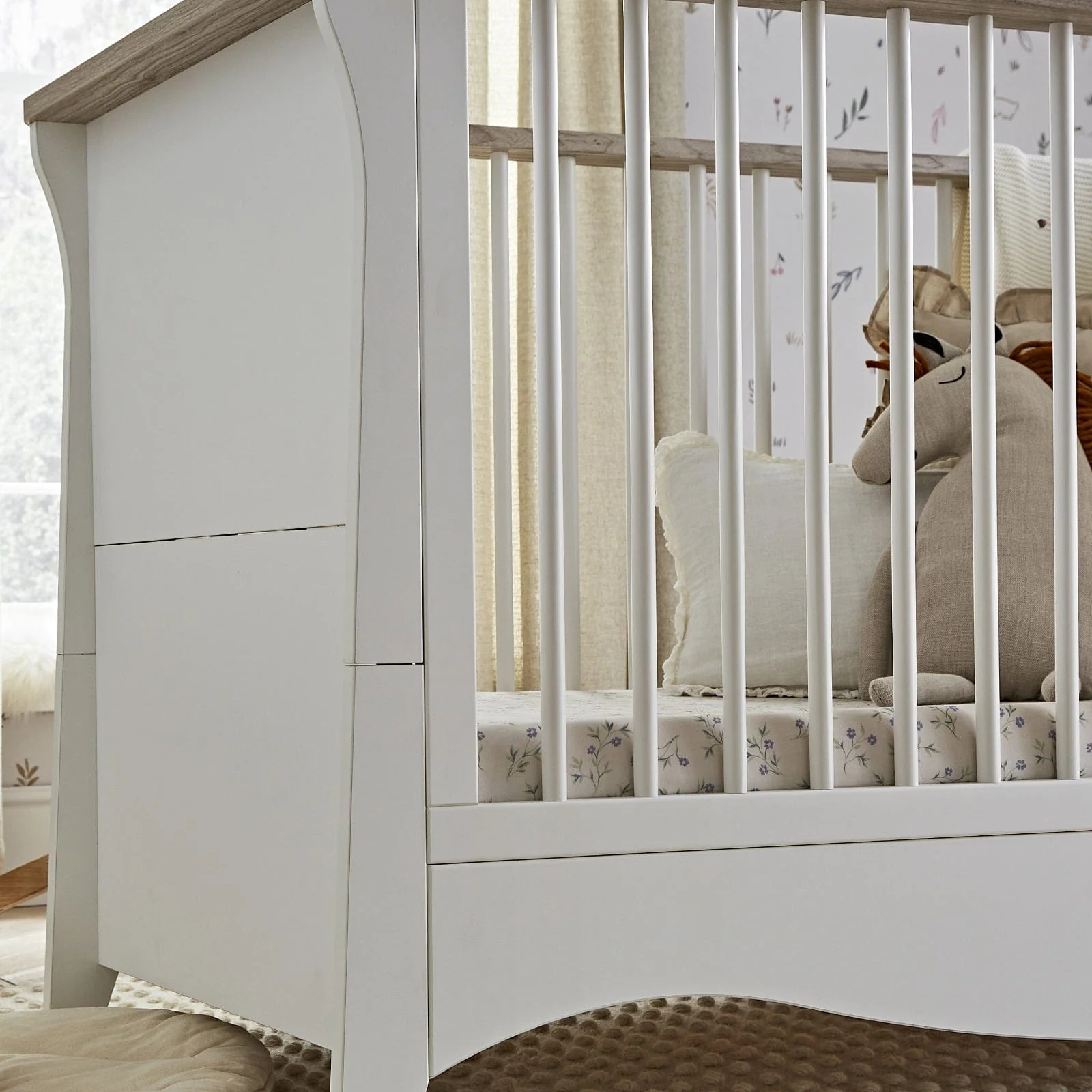 Cuddleco Clara 2 Piece Set 3 Drawer Dresser and Cot Bed - White Ash - Image 4