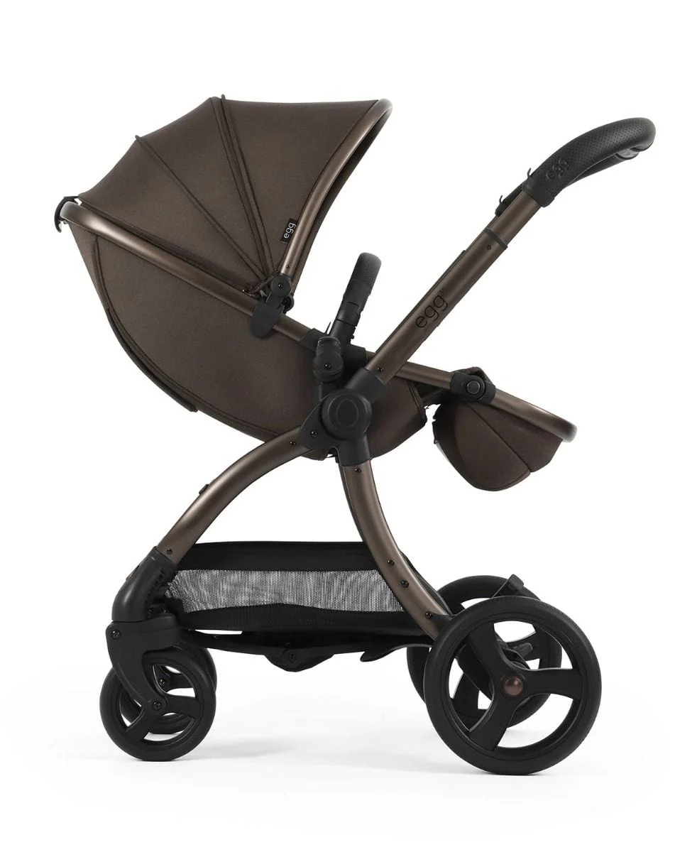 Egg 3 Luxury Shell i-Size Travel System - Chocolate Velvet - Image 6
