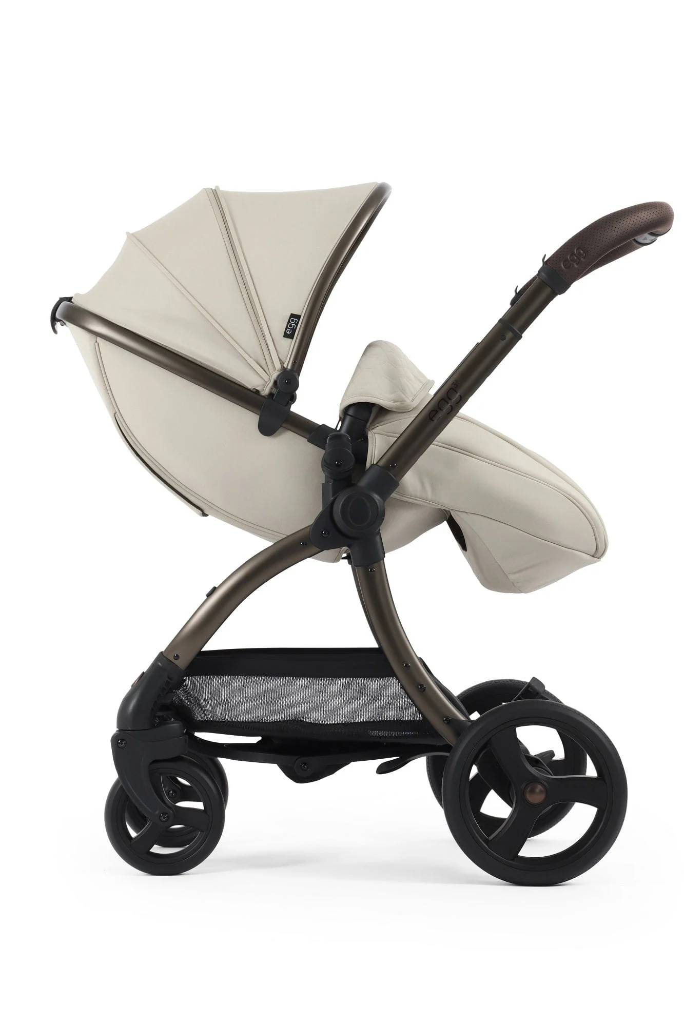 Egg 3 Luxury Cloud T i-Size Travel System - Cashmere - Image 2