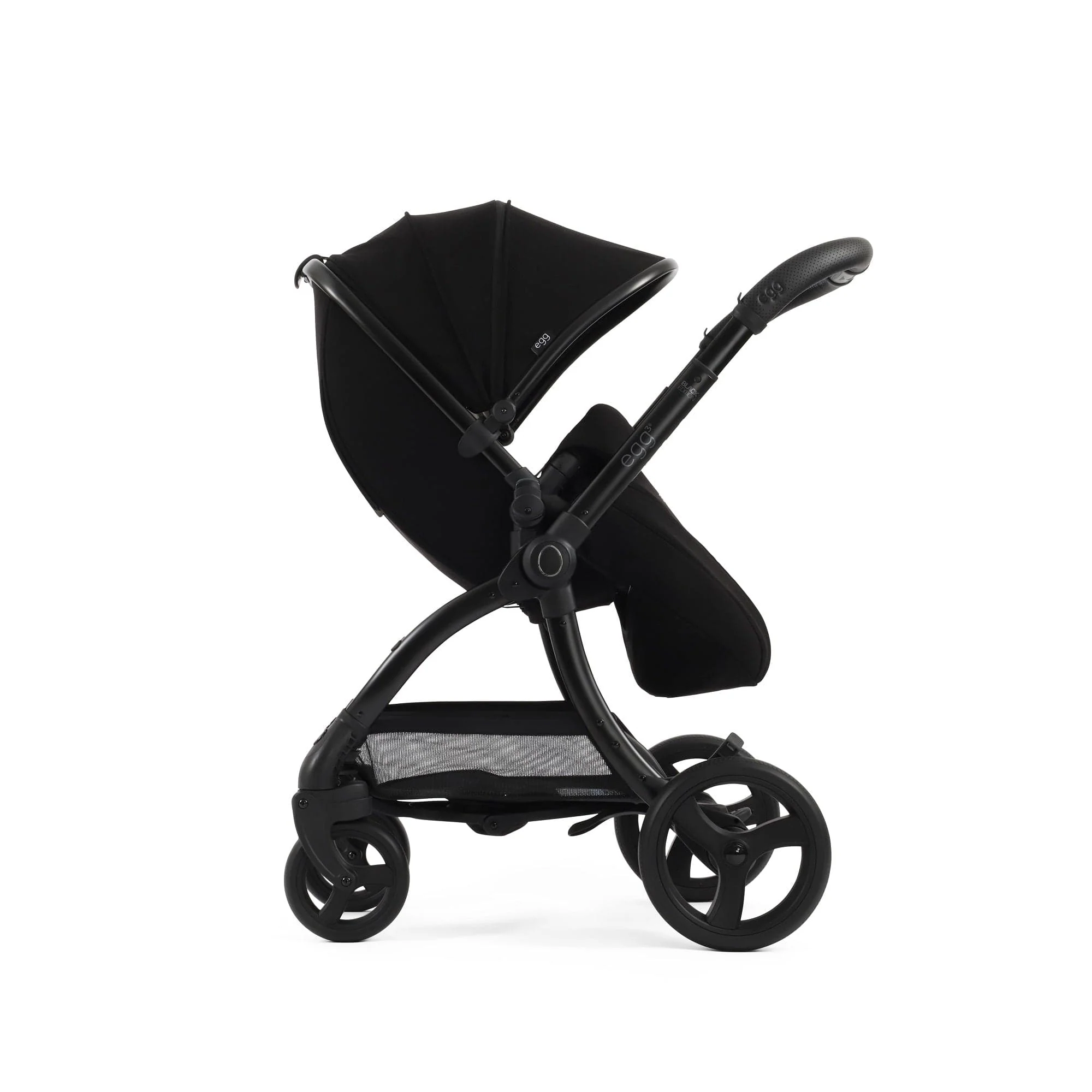 Egg 3 Luxury Cloud T Plus i-Size Travel System - Black Edition (Black Liner) - Image 2