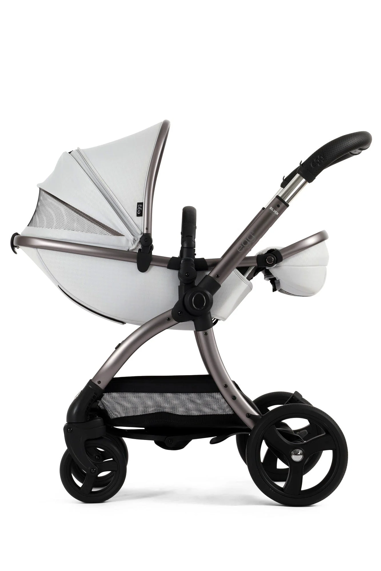 Egg 3 Luxury Pebble 360 PRO 2 Travel System - Houndstooth Silver - Image 9