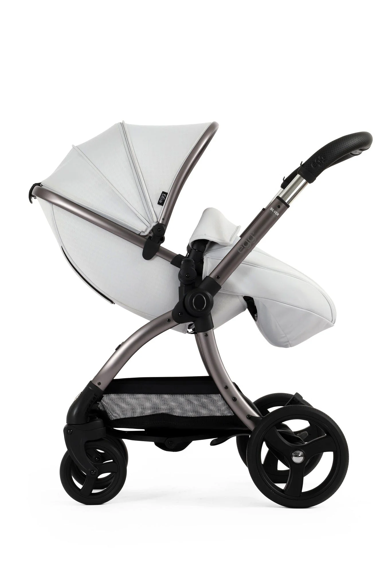 Egg 3 Stroller and Carrycot - Houndstooth Silver - Image 6