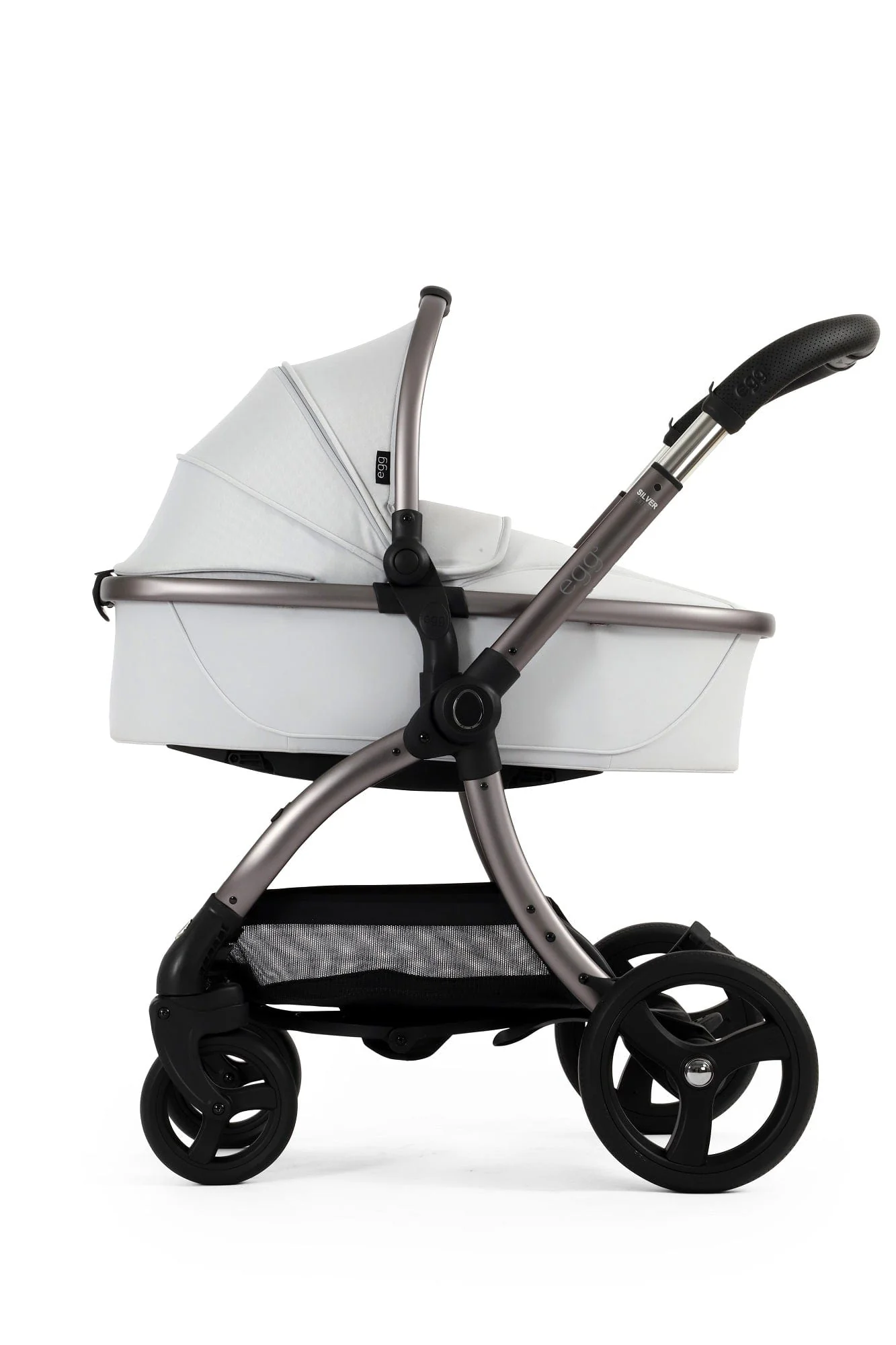 Egg 3 Stroller and Carrycot - Houndstooth Silver - Image 9