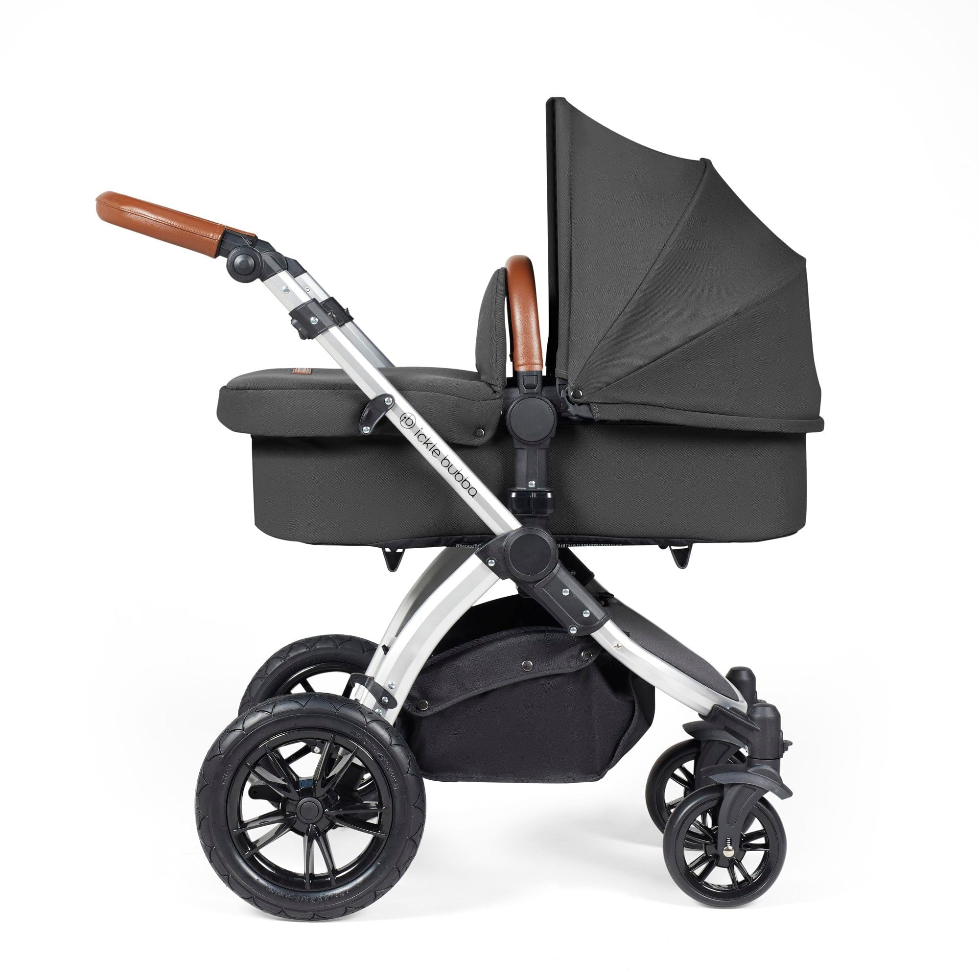 Ickle Bubba Stomp Luxe 12 Piece Travel System with i-Size Nimbus Car Seat & Spin ISOFIX Base - Silver / Charcoal Grey / Tan - Image 3
