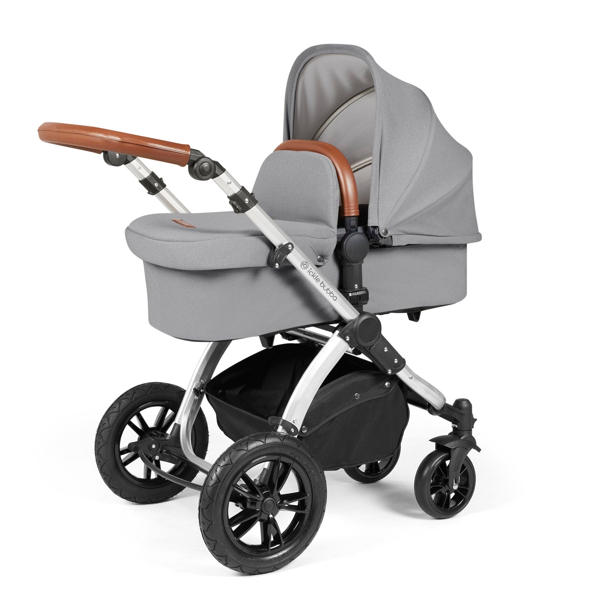 Ickle Bubba Stomp Luxe 9 Piece Pram - Silver / Pearl Grey / Tan - Image 2