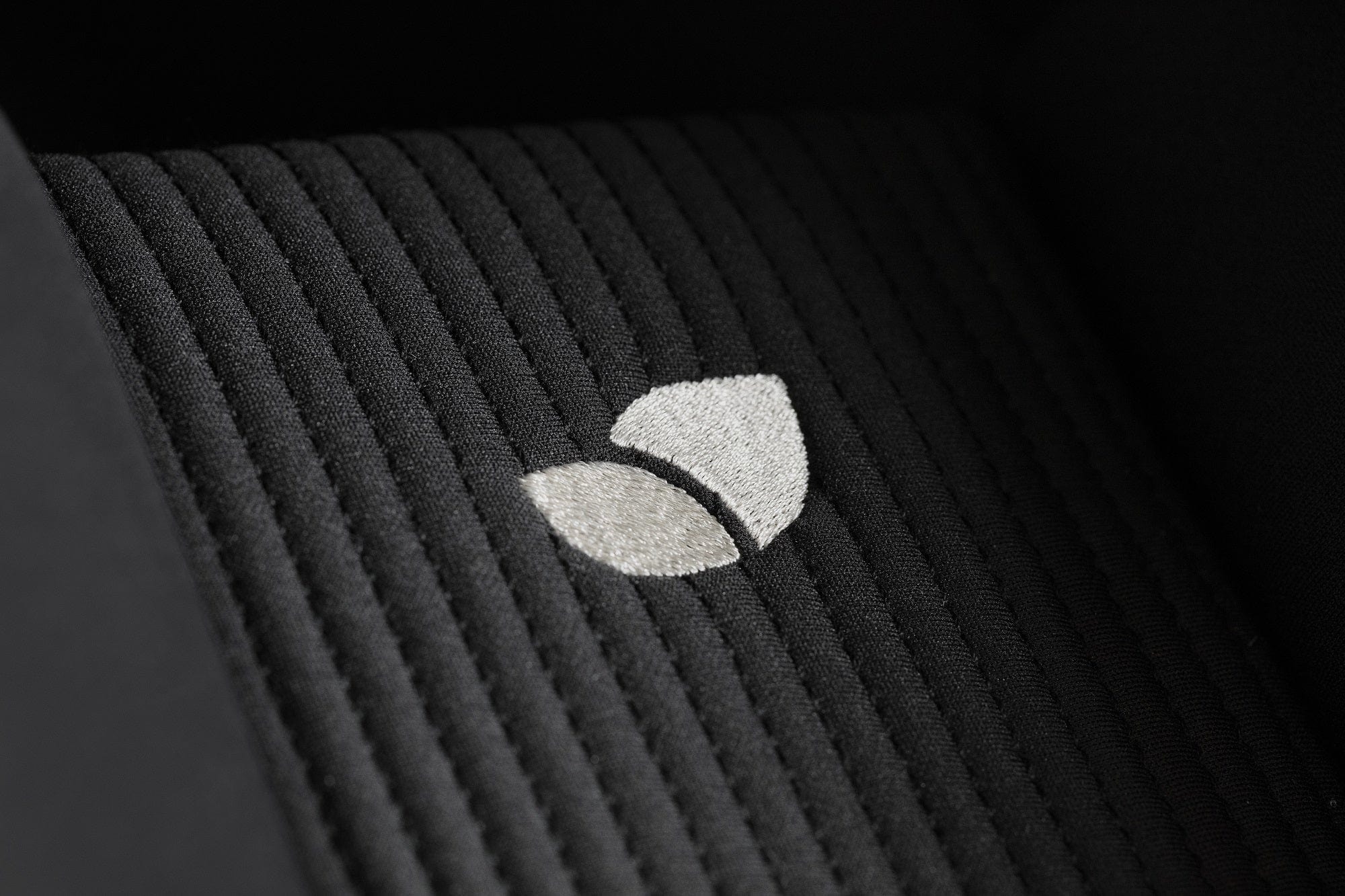 Joie i-Level Pro (Signature) Car Seat - Eclipse - Image 7