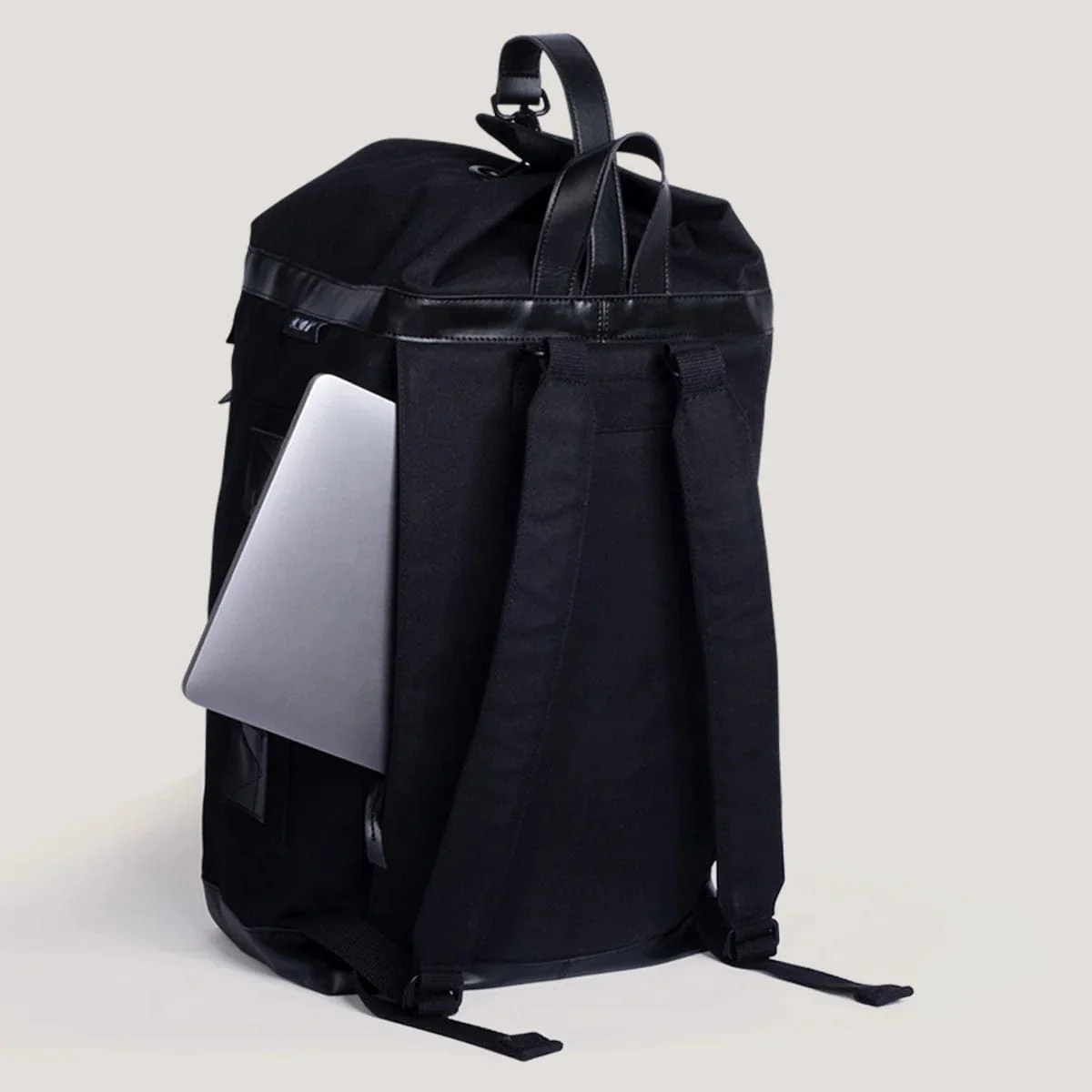 KAOS Ransel Weekend Bag - Black - Image 4