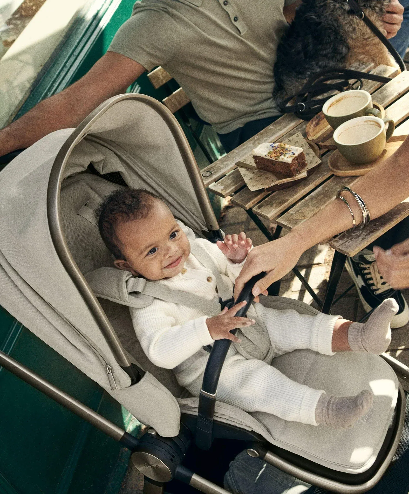 Mamas & Papas Vardo Ultimate (Cloud T) Newborn Travel System - Shell - Image 2