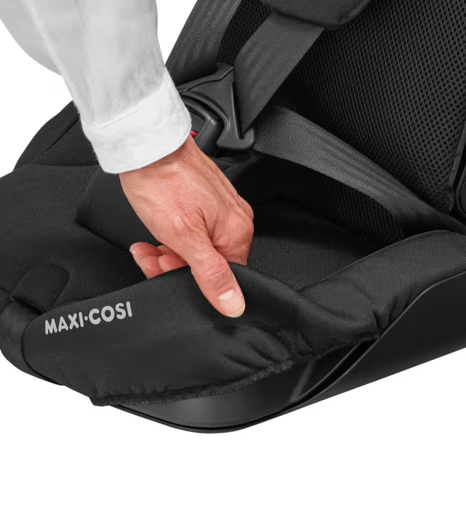 Maxi Cosi Nomad Plus Car Seat - Authentic Black - Image 7