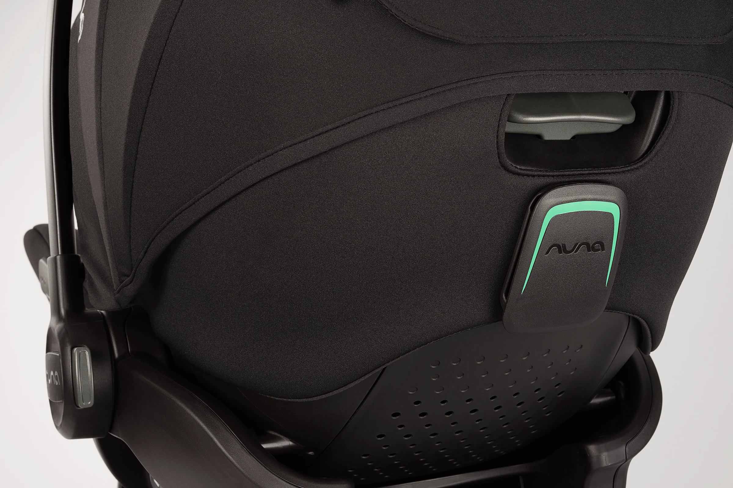 Nuna ARRA Flex Infant Car Seat - Caviar - Image 2