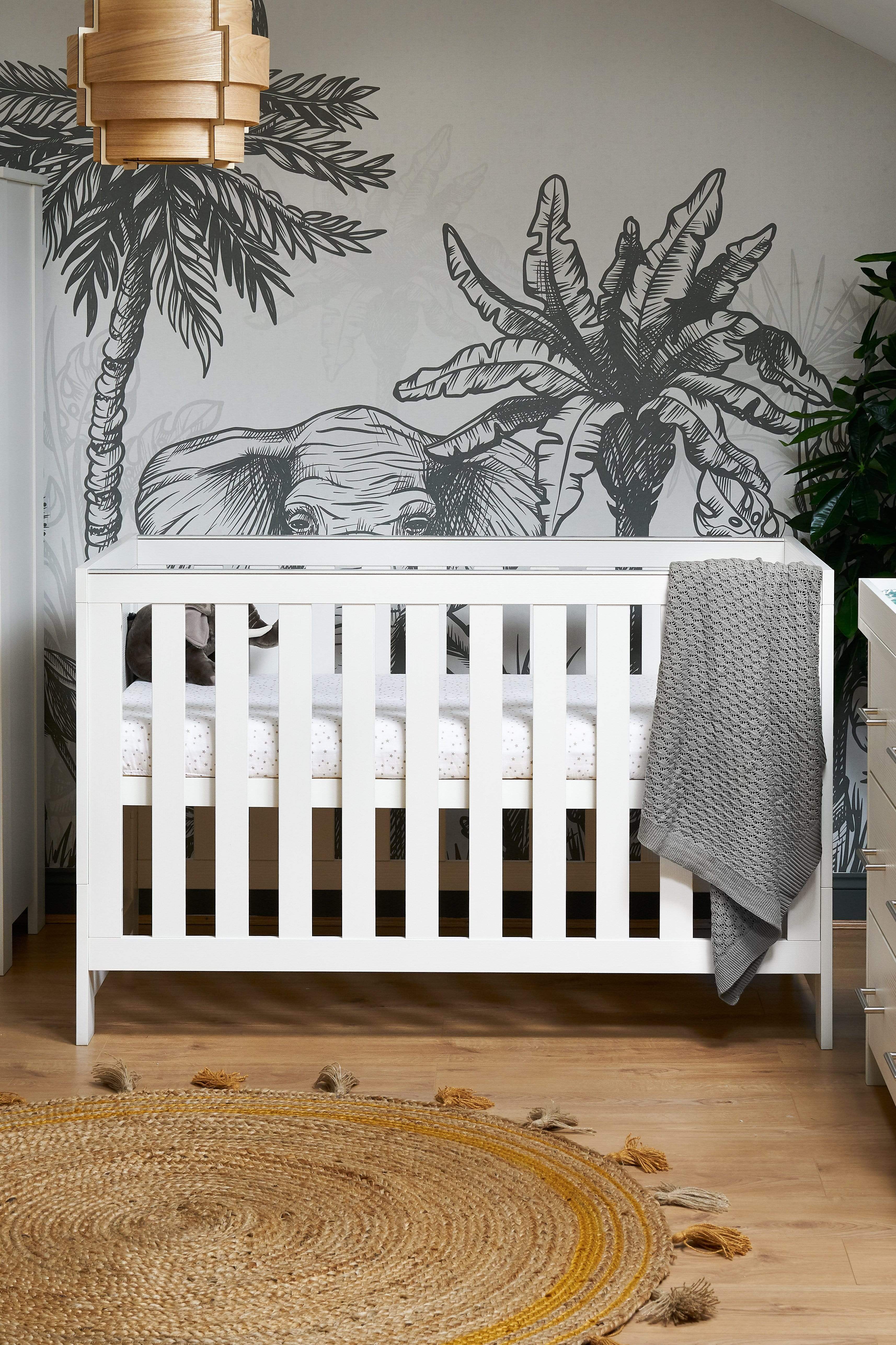 Obaby Nika 3 Piece Room Set - White Wash (Free mattress) - Image 4