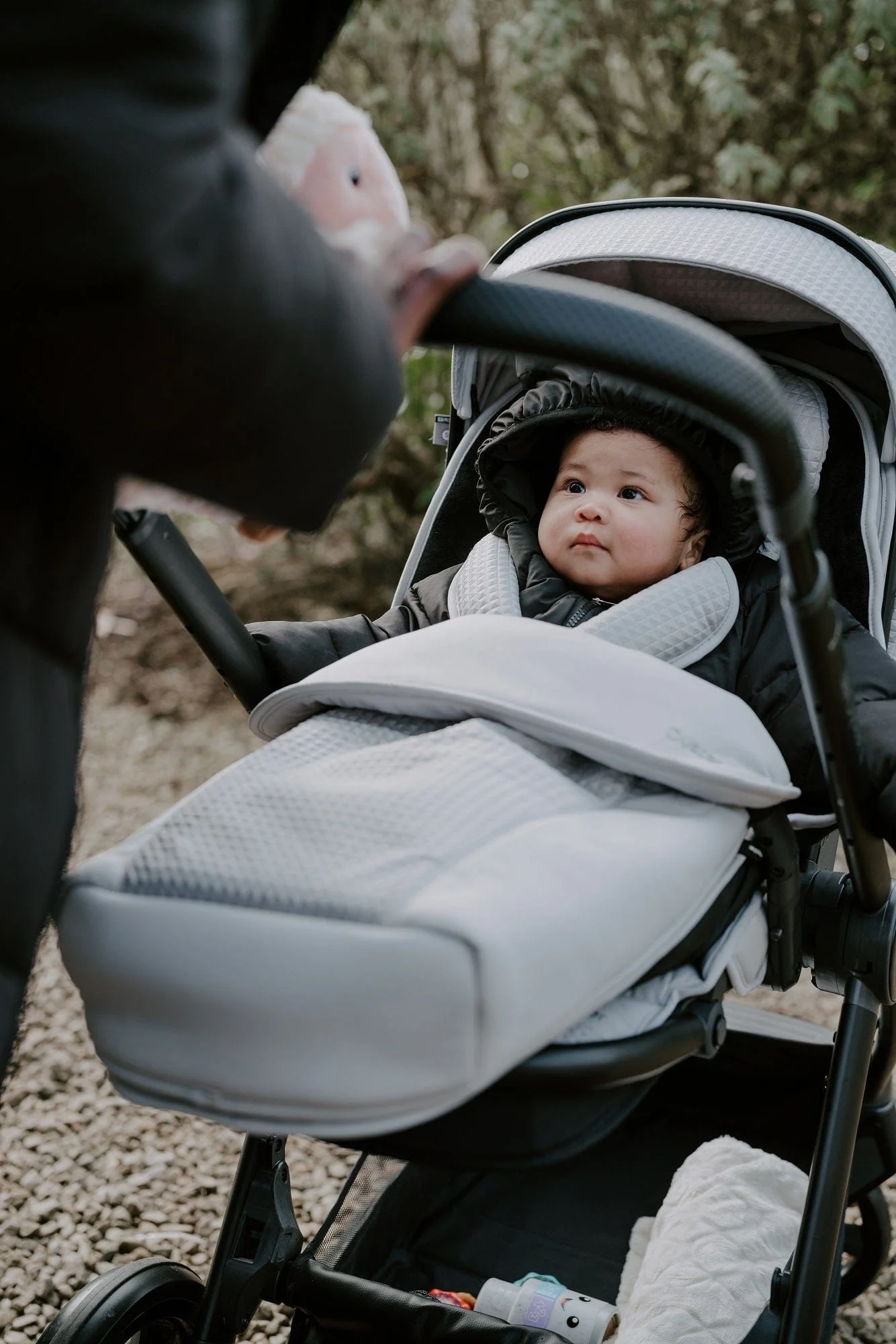 Oyster 4 Essential (Cabriofix i-Size) Travel System - Jubilee - Image 13