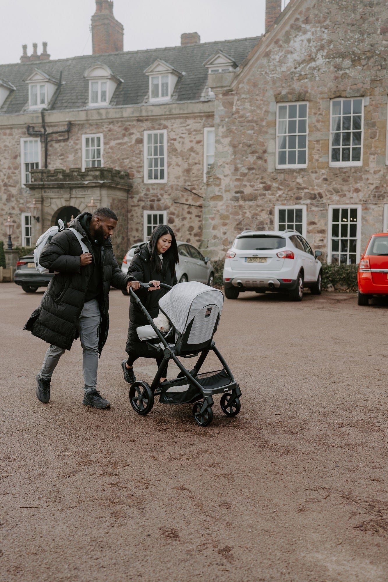 Oyster 4 Essential (Cabriofix i-Size) Travel System - Jubilee - Image 15