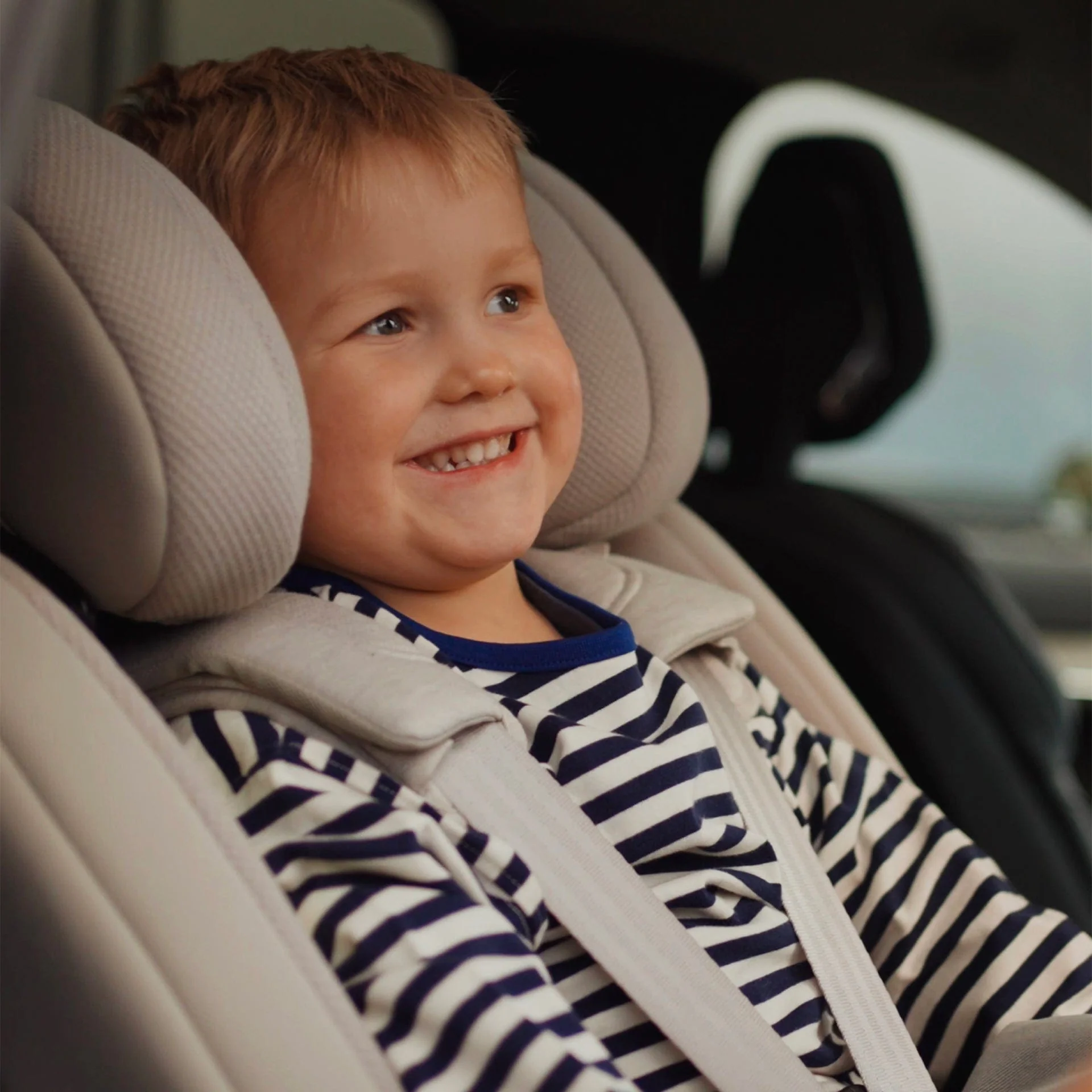 Silver Cross Approach Plus 360 Car Seat - Natural Taupe - Image 9