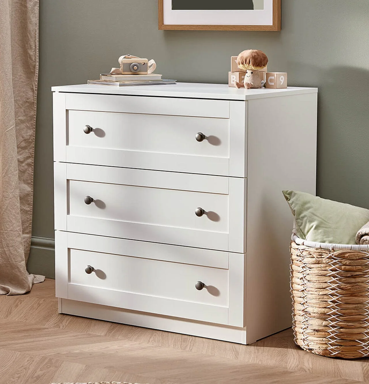 Silver Cross Bromley 3 Piece Furniture Set - White - Image 16