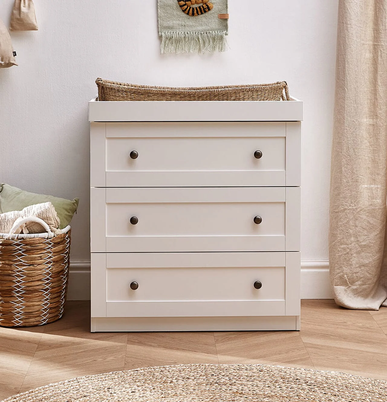 Silver Cross Bromley 3 Piece Furniture Set - White - Image 17