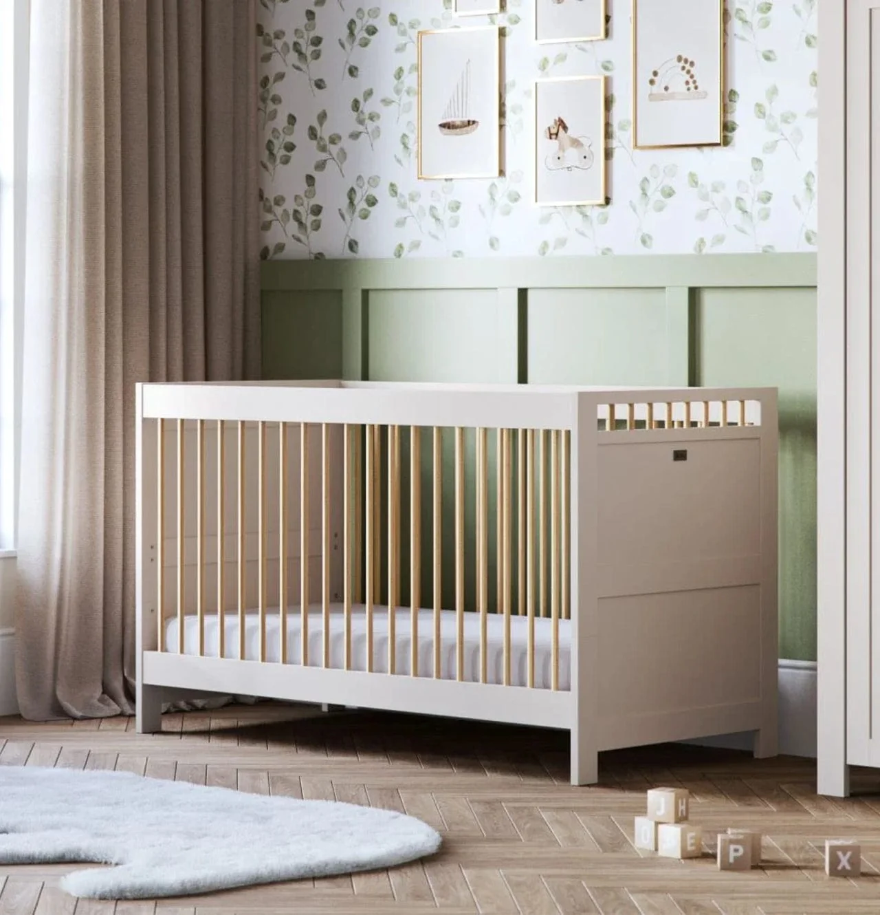 Silver Cross Seville Cot Bed - Image 4