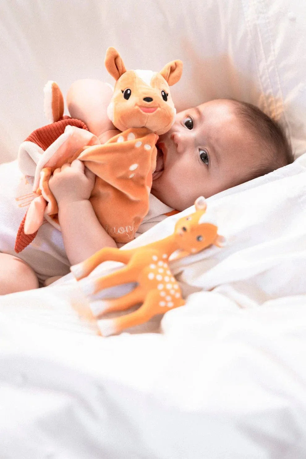 Sophie la Girafe FanFan the Fawn Comforter - Image 5