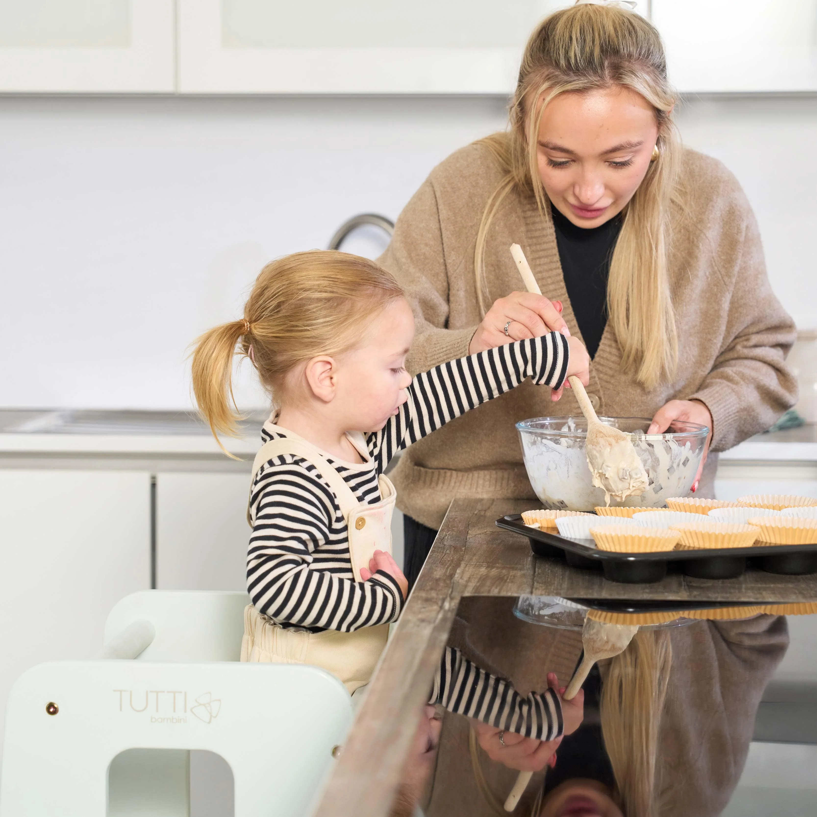Tutti Bambini Helping Hands Montessori Toddler Learning Tower - Sea Mist - Image 12
