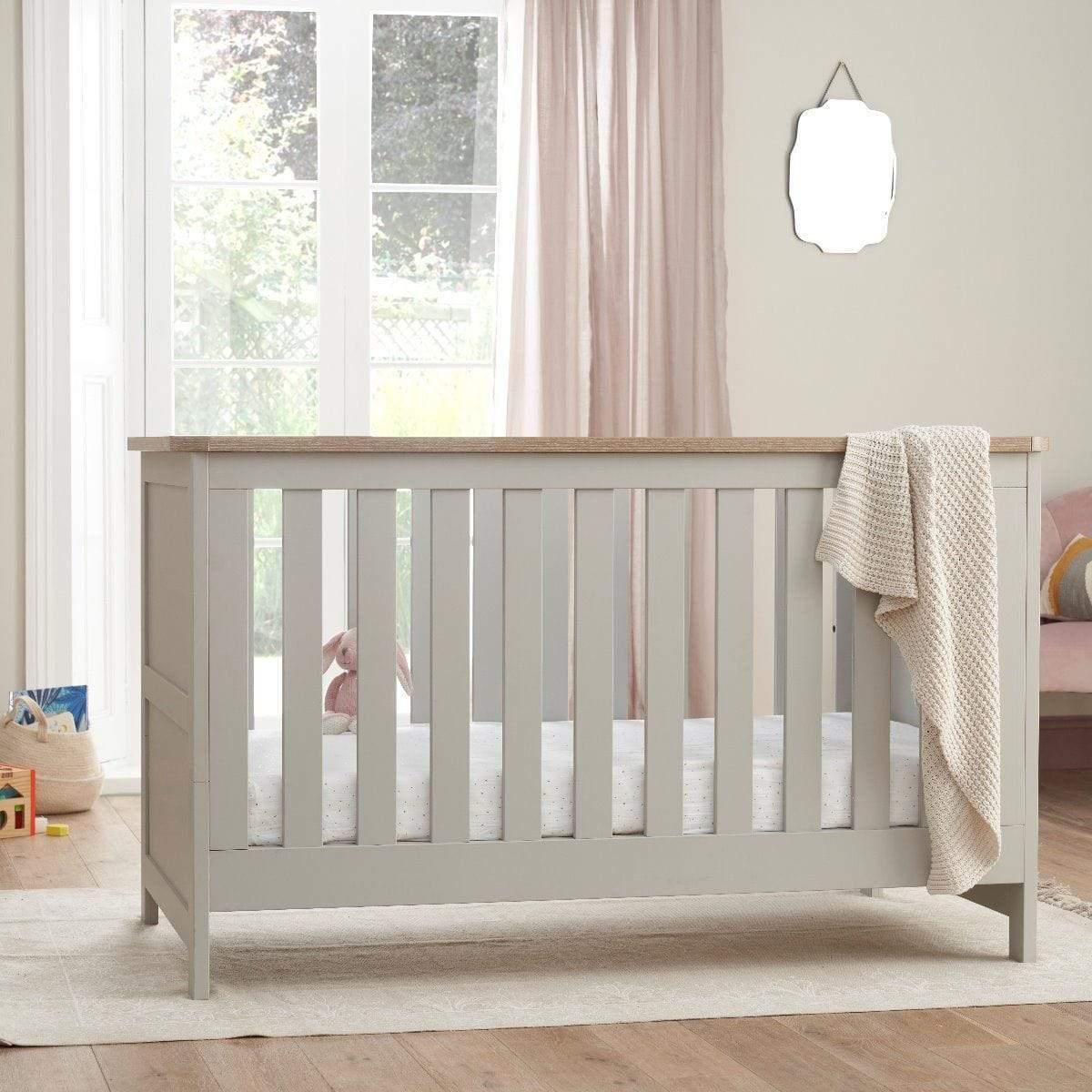 Tutti Bambini Verona Cot Bed - Dove Grey/Oak - Image 2